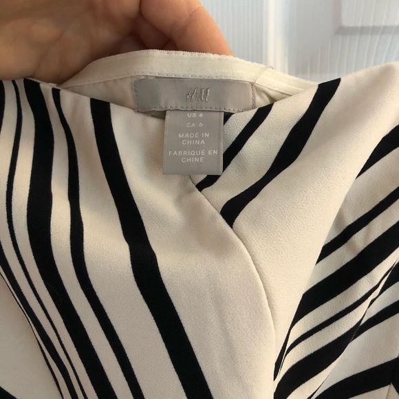 H&M black and white striped romper/jumpsuit - Picture 3 of 3